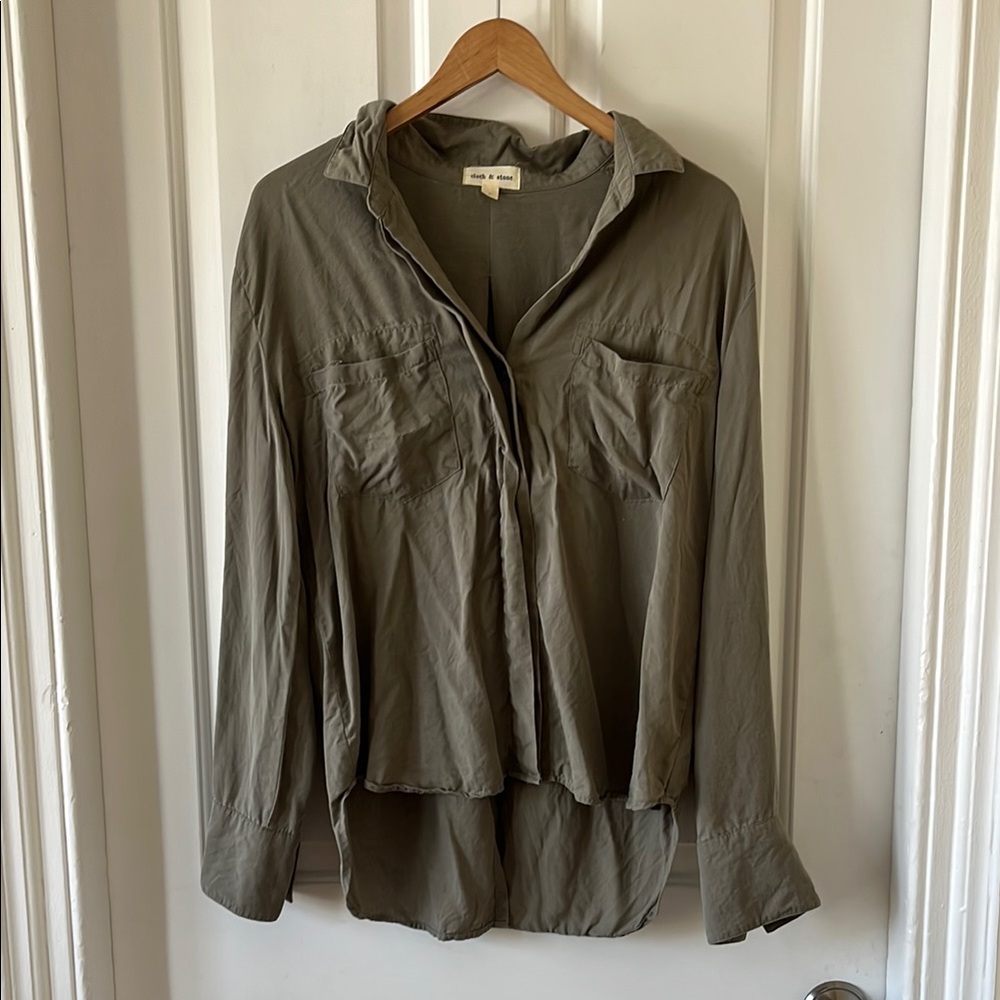 Cloth & Stone Olive Green Button-Up Shirt
